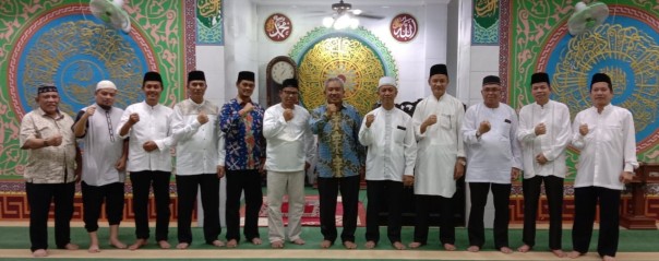 Universitas Islam Riau (UIR) dengan PT RAPP buka bersama sekaligus peringatan Nuzul Quran di Masjid Al Munawarah, Kampus UIR/IST
