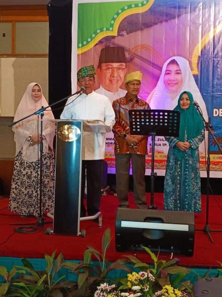 Bupati  Indragiri Hilir HM Wardan menyampaikan sambutan saat acara buka bersama di Jakarta/ADV