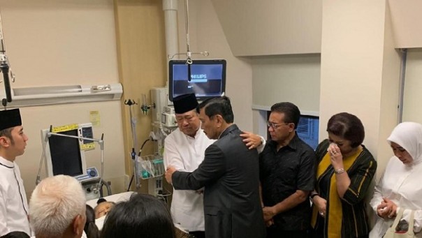 Presiden ke-6 RI SBY menerima kunjungan sejumlah tokoh, beberapa saat setleah istri tercinta wafat. Foto: int 