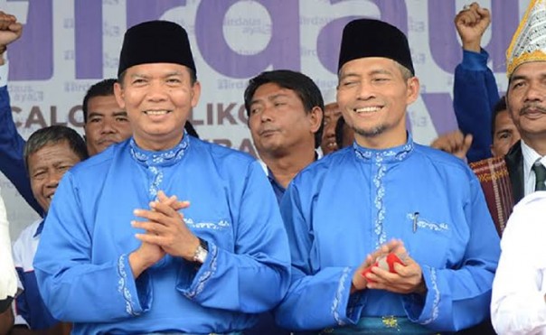 Walikota Pekanbaru Firdaus MT (kiri) bersama Wawako Pekanbaru Ayat Cahyadi (kanan) (foto/int)
