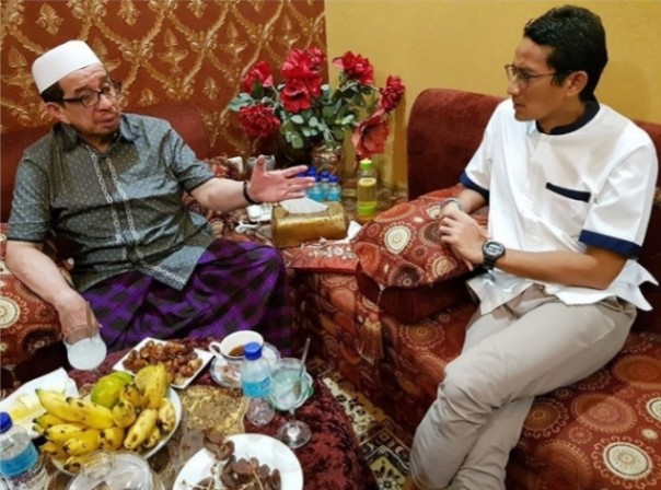 Cawapres 02 Sandiaga Uno berbuka puasa bareng Habib Salim (foto/int)