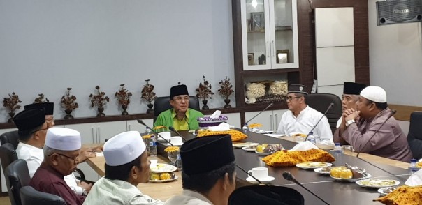 HM Wardan memimpin rapat persiapan pelaksanaan program 1 Desa 1 Rumah Tahfidz, Selasa (25/6/2019) malam/adv