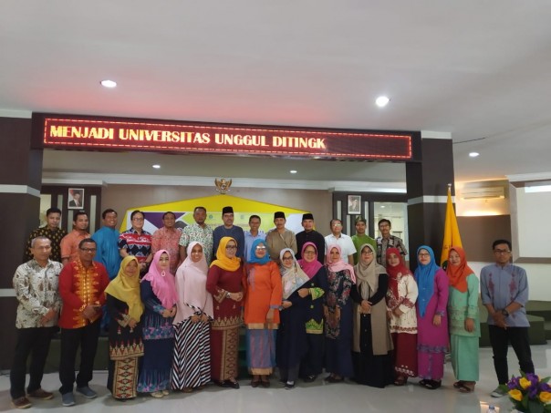Fakultas Ilmu Budaya Unilak bekerja sama dengan PT RAPP), Lembaga Adat Melayu Riau (LAMR) dan Pemprov Riau menggelar Training of Trainer Uj/IST