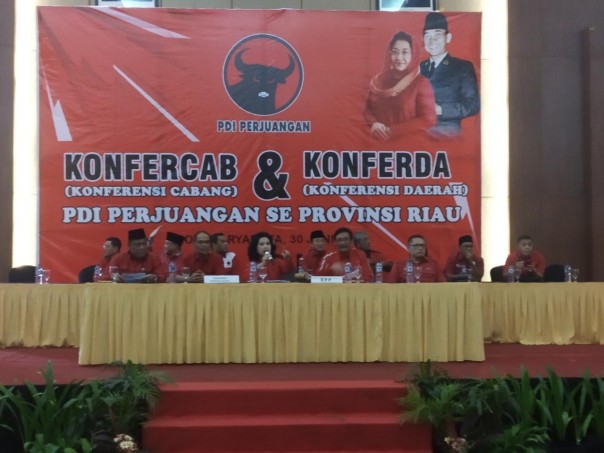 PDIP Riau mulai melakukan persiapan salah satunya mengelar Konferensi Cabang (Konfercab) dan Konferensi Daerah (Konferda) se Provinsi Riau di hotel Aryaduta Pekanbaru. Minggu 30 Juni 2019.