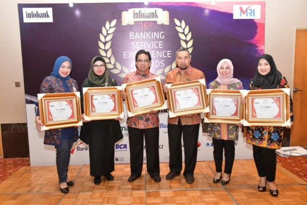 Bank Riau Kepri raih penghargaan pada ajang Banking Service Excellence Award 2019