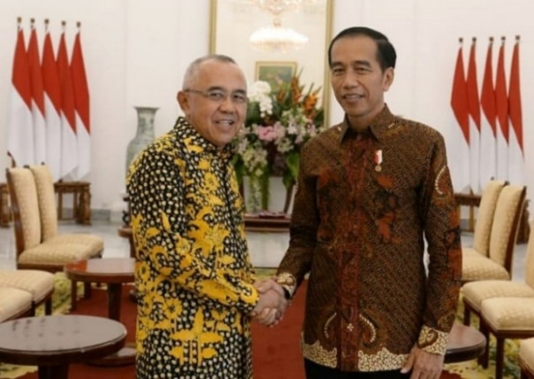 Mantan Gubernur Riau Andi Rachman bersama elit Golkar jumpai Presiden Jokowi (foto/int)