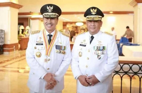 Gubernur Riau Syamsuar dan Wagubri Edy Natar (foto/int)