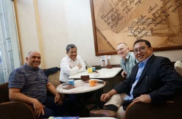 Fadli Zon dan Fahri Hamzah bersama mantan anggota Parlemen Moskow (foto/int)