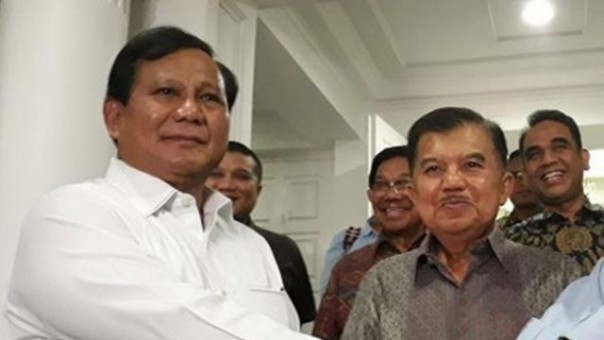 Prabowo Subianto bertemu Wapres Jusuf Kalla dalam sebuah kesempatan, beberapa waktu lalu. Foto: int 
