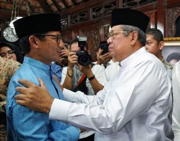 Sandiaga Uno bertemu SBY saat hadiri acara tahlilan 40 hari meninggalnya Ani Yudhoyono (foto/int)