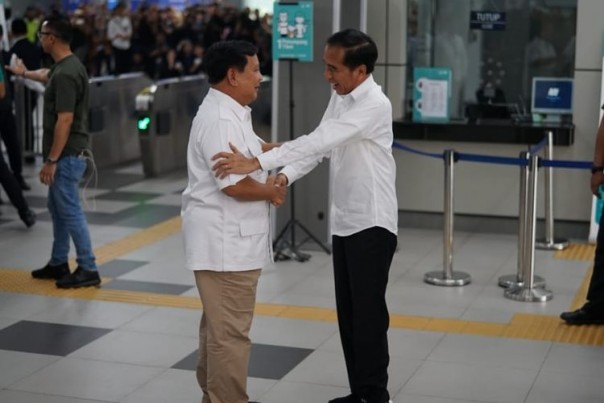 Prabowo Bertemu Jokowi di MRT  Lebak Bulus/ foto:kompas