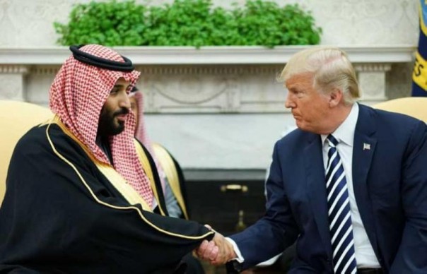 Putra Mahkota Saudi Mohammed Bin Salman dan Presiden AS Donald Trump. (FOTO: AFP)