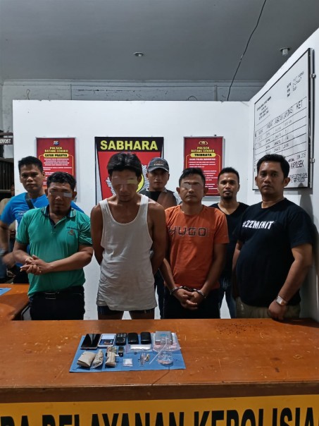 Polsek Batang Cenaku berhasil melakukan penangkapan 10 orang tersangka narkoba/azi
