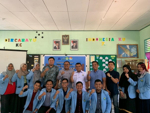 Mahasiswa Kukerta Universitas Riau tahun 2019 melaksanakan sosialisasi Bahaya Narkoba/hari