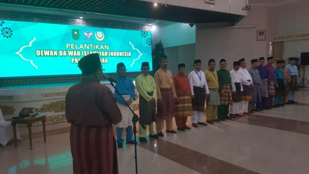 Pelantikan pengurus DDII Riau