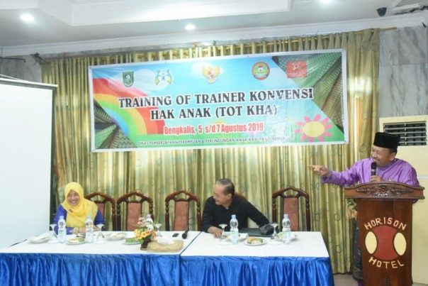 Dinas Pemberdayaan Perempuan dan Perlindungan Anak (DPP & PA) melaksanakan Training Of Trainer Konvesi Hak Anak/hari