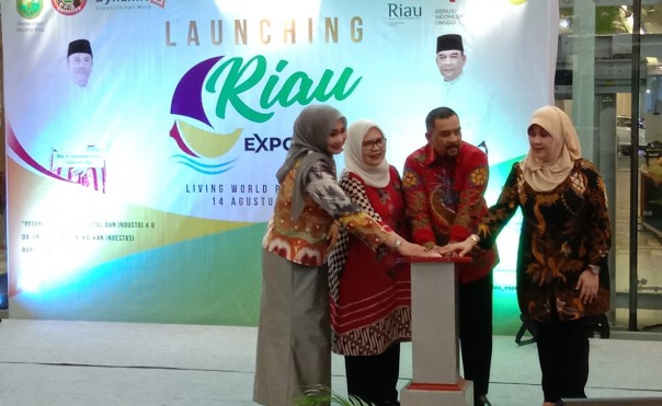 Wagub Edy Natar Nasution saat membuka Lauching Riau Expo 2019 di Living World