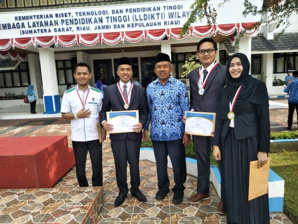 Alfred Apdiani ST, Dr Admiral SH MH, Dr Arbi Haza Nasution dan Winda Monika, MLis bersama Kepala LLDIKTI Wil X Prof Dr H Herri 