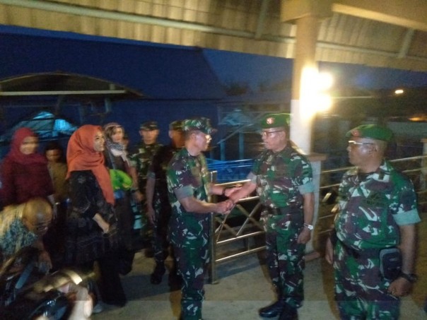 Danrem 031/WB Brigjen TNI Mohammad Fadjar beserta istri berkunjung ke Kabupaten Bengkalis. Foto (Riau24.com)