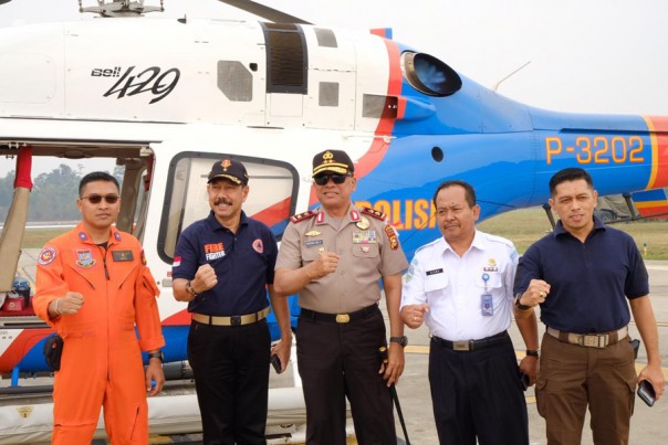 Kapolda Riau melaksanakan patroli udara ke wilayah Kabupaten Pelalawan/exa