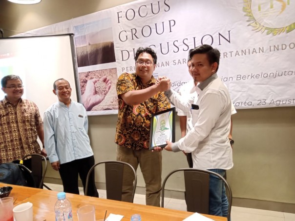 Ketua Pemuri Ade Putra Daulay bawa harapan petani Riau di Focus Group Discustion (FGD) RUU Sistem Budidaya Pertanian Berkelanjutan di Jakarta (foto/istimewa)