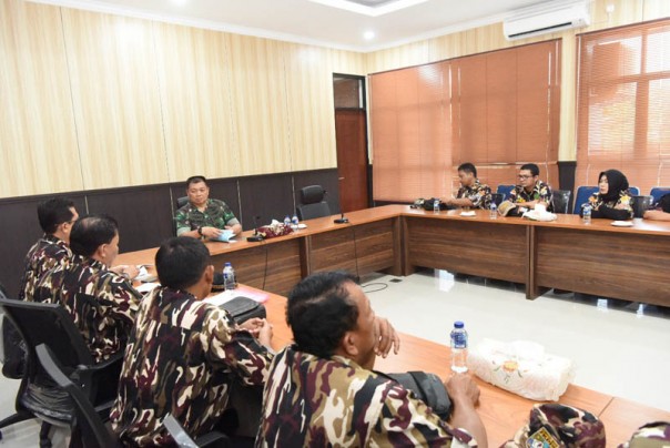 Komandan Lanud Roesmin Nurjadin Marsma TNI Ronny Irianto Moningka,ST,MM., menerima kunjungan  FKPPI Riau/exa