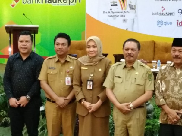 Pemerintah Provinsi (Pemprov) Riau, mengadakan Riau Investment Forum yang dilaksanakan di Auditorium Dang Merdu Menara Bank Riau Kepri