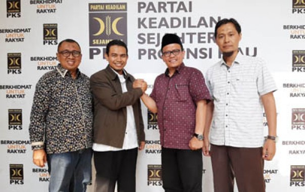 PKS Provinsi Riau memberikan mandat kepada Khairul Umam /hari