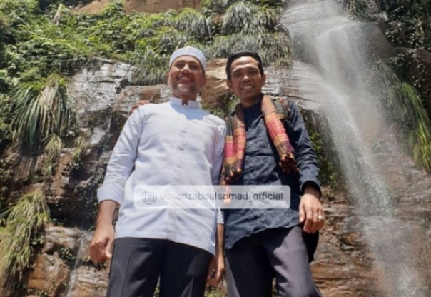 Ustaz Abdul Somad bersama Wakil Gubernur Sumatera Utara Sutan Rajo Rangkayo (foto/int)