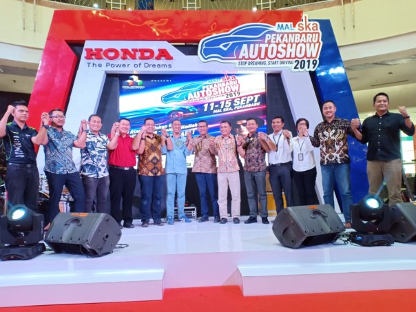 Pembukaan pameran otomotif terbesar di Riau, Pekanbaru Auto Show 2019 di Mal SKA Pekanbaru tanggal 11 September 2019 lalu