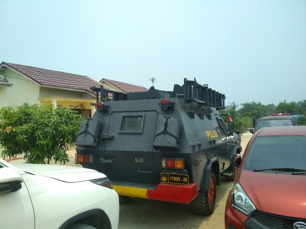 Mobil taktis TNI-Polri Disiagakan di lokasi kunjangan Presiden Jokowi di Kampar.