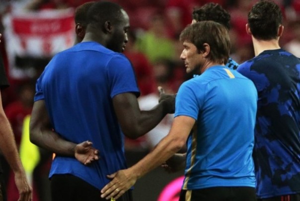 Antonio Conte dan Lukaku, dua sosok baru yang ikut mempengaruhi penampilan Inter Milan saat ini. Foto; int 