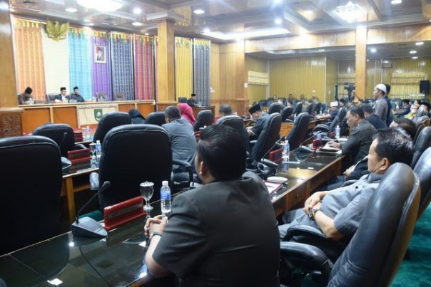 Rapat paripurna kedua DPRD Bengkalis yang digelar Senin sore kemarin. Dalam rapat itu Dewan menyetujui tata tertib dan pembentukan fraksi. Foto: hari 