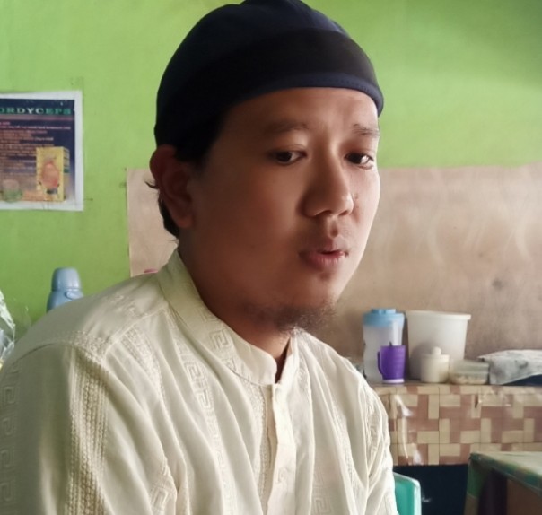 Koordinator Aliansi Mahasiswa Pemuda Pelalawan Riau Firka Maulana (foto/ardi)