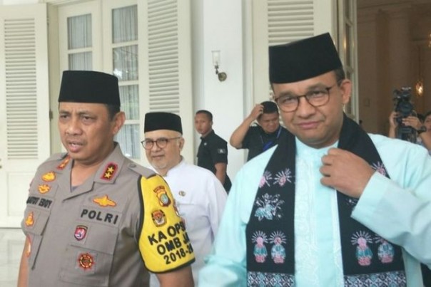 Gubernur DKI Jakarta Anies Baswedan bersama Kapolda Metro Jaya Irjen Pol Gatot Eddy Pramono. Foto: int