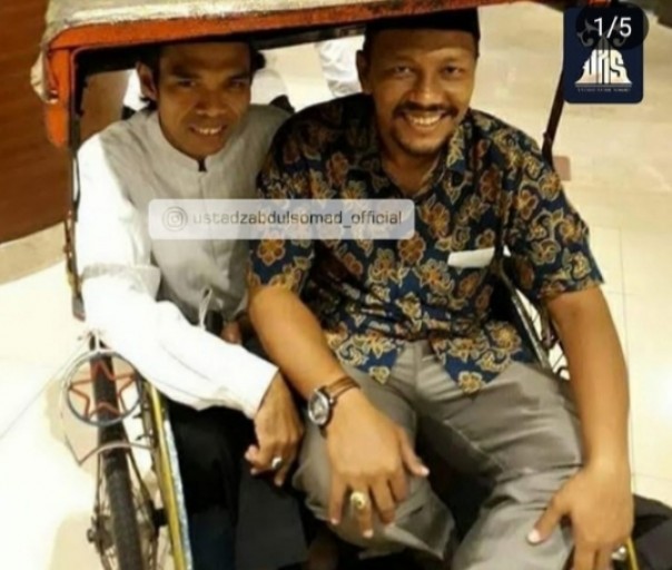 Ustadz Abdul Somad dan seniornya yang lolos ke jadi anggota DPD RI (foto/int)
