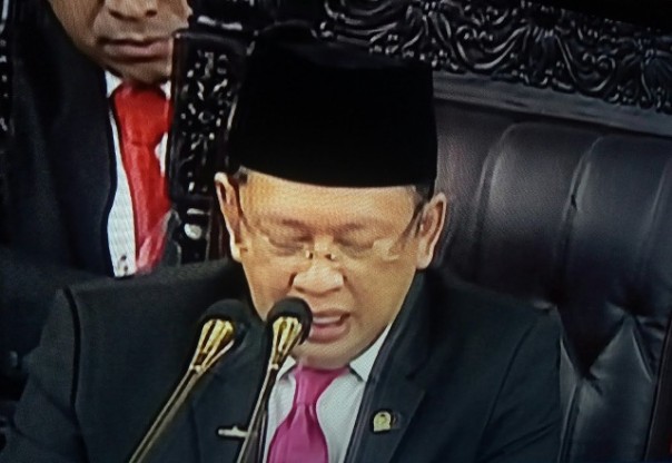 Bamsoet memberikan sambutan saat pelantikan Presiden Jokowi dan Wapres Ma'ruf Amin. Foto: int 
