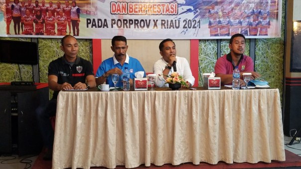 Politisi PPP, Dedi Putra SHi terpilih sebagai Ketua Umum Pengcabor (Pengurus Cabang Olahraga) Persatuan Bola Voli Seluruh Indonesia (PBVSI) Kepulauan Meranti untuk periode 2019-2023 (foto/Mad)