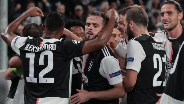 Juventus menang 2-1 atas Lokomotiv Moscow di matchday ketiga Liga Champions. (Foto: Emilio Andreoli/Getty Images)