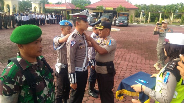 Kepolisian resort Polres Kabupaten Bengkalis gelar apel pasukan dalam rangka Operasi Kepolisian Zebra Muara Takus (foto/hari)