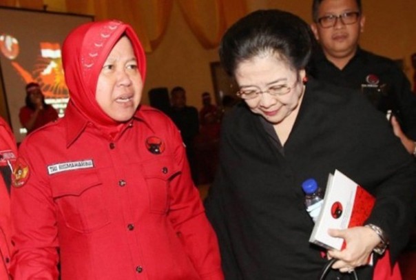 Tri Rismaharini dan Megawati Soekarnoputri. 