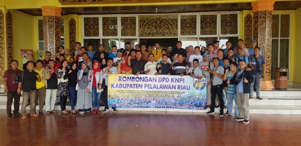 Sebanyak 70 pemuda Kabupaten Pelalawan, utusan DPD Komite Nasional Pemuda Indonesia (KNPI) Kabupaten Pelalawan (foto/ardi)