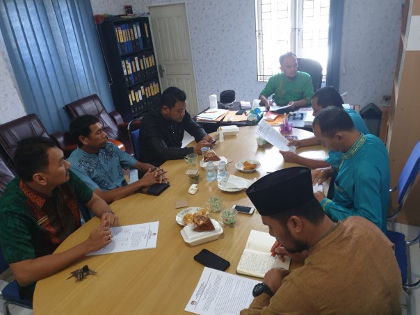Komisi Pemilihan Umum (KPU) Kabupaten Kepulauan Meranti telah memplenokan penetapan jumlah dukungan mininum dukungan persyaratan, dan persebaran calon perseorangan dalam Pemilihan Kepala Daerah (Pilkada) 2020 (foto/mad)