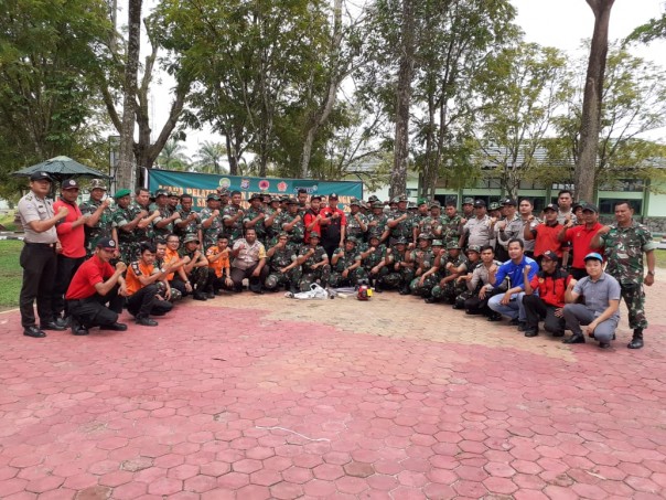 Pelatihan dan pembekalan penanggulangan karhutla satgas gabungan Komando Distrik Militer 0313/KPR tahun 2019 di aula makodim, Bangkinang (foto/ist)