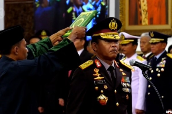 Jokowi Resmi Lantik Idham Azis sebagai Kapolri (net) 