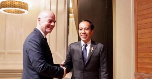 Jokowi Unggah Pertemuan Bilateral dengan Presiden FIFA/ foto: rmol