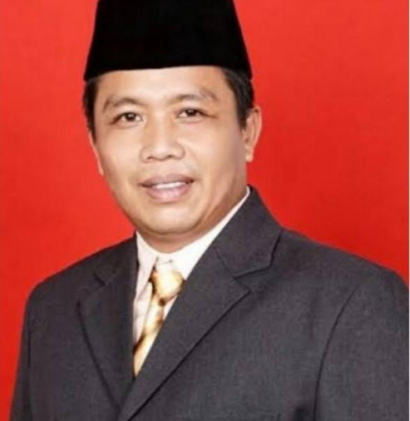 Ketua DPRD Kabupaten Siak, Azmi (foto/lin)