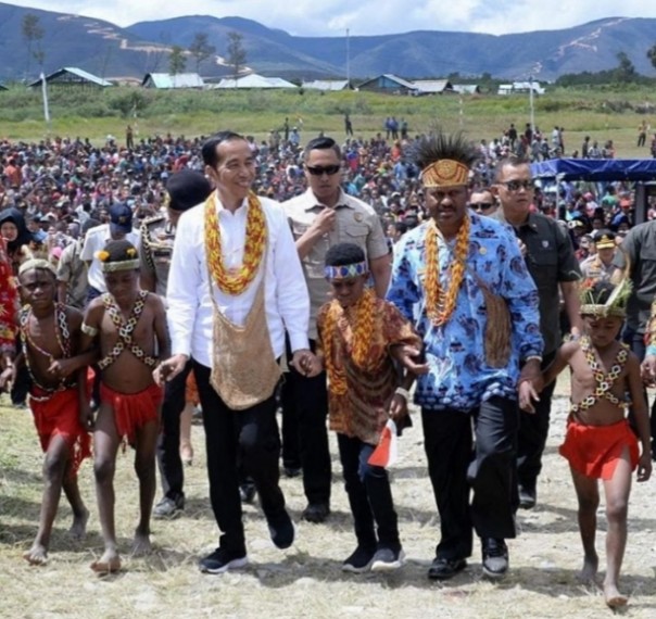 Presiden Jokowi mengunjungi Tanah Papua beberapa waktu lalu (foto/int)