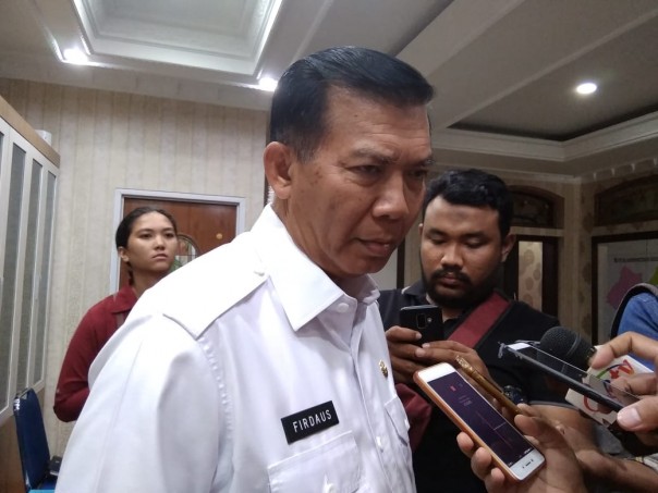 Walikota Pekanbaru Firdaus ingatkan pendaftar CPNS tidak percaya calo (foto/int)