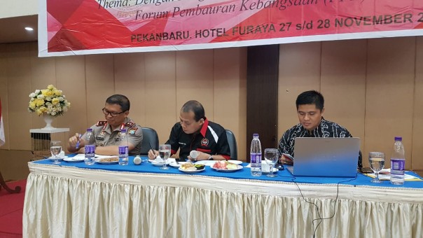 Kapolda menjadi narasumber di acara Seminar FPK Riau